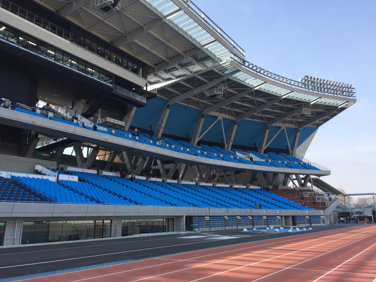 等々力陸上競技場メインスタンドのリニューアルオープンの市民向け見学会に行ってきた 新丸子ブログ